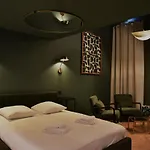 Volupte - L0Ve R00M By Prim0 C0Nciergerie